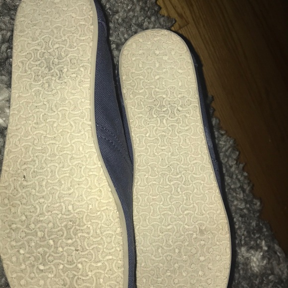 Toms - Picture 5 of 7